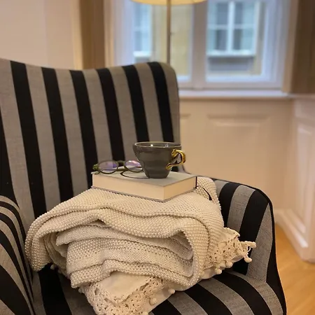 Apartment Downtown Rabbit Realtanoda19 *