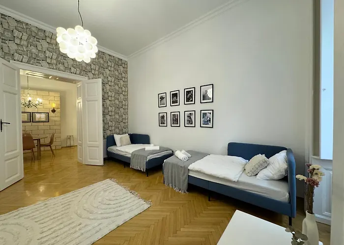 Apartment Downtown Rabbit Realtanoda19 *